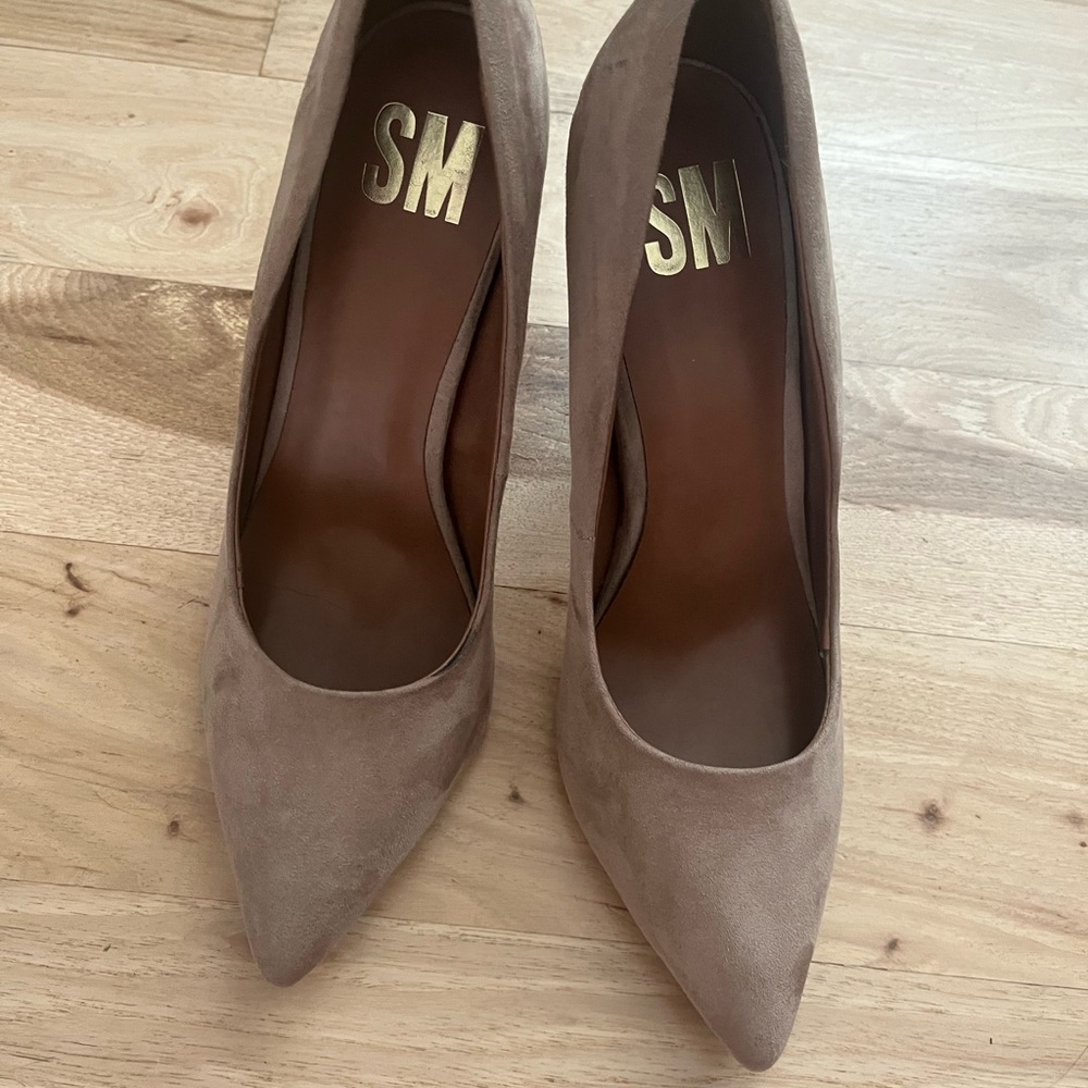 Steve Madden 4 inch heels, tan, never worn!